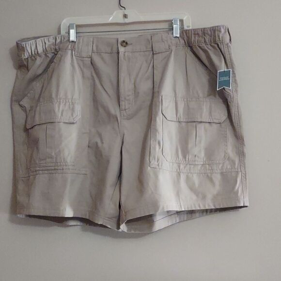 New Croft & Barrow Men's Size 50 Khaki Cargo Shorts Elastic Sides - Picture 1 of 8